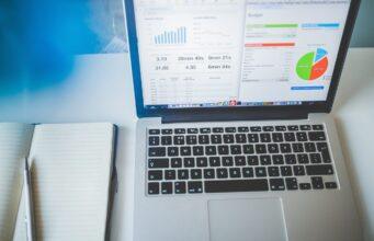 Биржи с Подробной Аналитикой и Ежедневными Отчетами laptop, notebook, business, charts, computer, electronics, macbook, screen, work, analytics, diagrams, workspace, working, business, business, business, business, business, computer