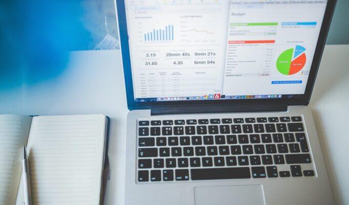 Биржи с Подробной Аналитикой и Ежедневными Отчетами laptop, notebook, business, charts, computer, electronics, macbook, screen, work, analytics, diagrams, workspace, working, business, business, business, business, business, computer