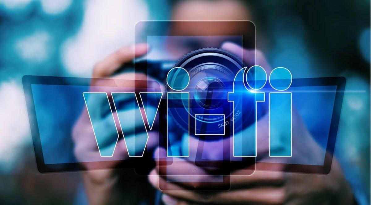 photographer, lens, wifi, wi-fi, transmission, tablet, mobile, ipad, ipod, wireless, camera, photography, hands, taking photos, recording, snap, person, wifi, wifi, wifi, wifi, wifi, wi-fi, wi-fi, wi-fi