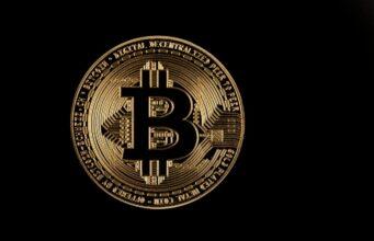 Биткоин — это только начало — знакомство с миром блокчейн-технологий bitcoin, gold, coin, icon, symbol, logo, bitcoin gold, bitcoin logo, currency, cryptocurrency, black background, bitcoin, bitcoin, bitcoin, bitcoin, logo, logo, logo, logo, logo, bitcoin logo, bitcoin logo, bitcoin logo